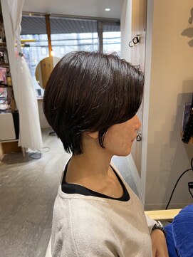 パラゴ(PARAGO.) キレイめショート