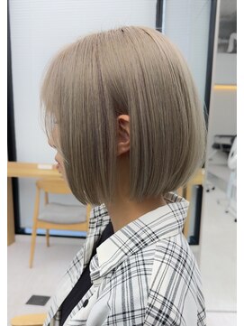 ビューナゴヤ 名駅(VIEW NAGOYA) 黒髪カタログ/ボブルフ/小顔に見せるヘア/ワンレン