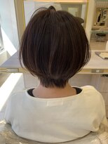 アッシュ 仙川店(Ash)&nbsp;前髪あり耳掛け丸みくびれショートボブ20代30代40代50代