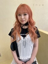 スニュウ(snuw)&nbsp;【snuw mina】レイヤーカット/ブリーチカラー/オレンジカラー/