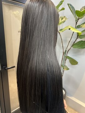 ヌープヘアーアイス(NUUP.hair ici) オリーブグレーココアベージュ小顔クラゲヘアー/黒髪/髪質改善