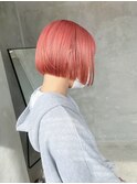 ケアブリーチダブルカラー前下がりボブコーラルピンク