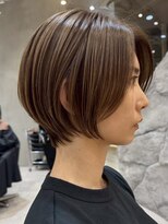 ソワネ 表参道(soigne)&nbsp;表参道白髪ぼかし顔周りレイヤーくびれショートボブアッシュ40代