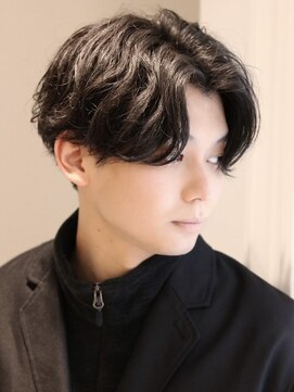 ルーシー 渋谷(LUCEY) センターパートフェザーパーマシャドウパーマメンズパーマ