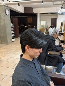 ネオリーブクレア 綱島店(Neolive Krea) 韓国風センターパート