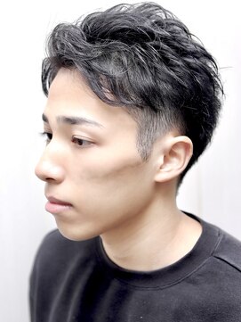 ヨシザワインク ハコザキ 水天宮前 日本橋人形町(YOSHIZAWA Inc.HAKOZAKI) 20代30代◎爽やかツーブロックフェザーショートで清潔感