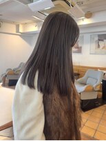 メロウ(MELLOW)&nbsp;透明感たっぷりまろやかグレージュカラー