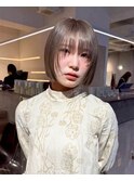 大人可愛いレイヤーショートボブで小顔魅せ小顔盛りくびれヘア