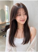 韓国風艶髪ストレート小顔顔周り透明感ダークグレージュ前髪
