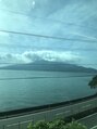 ハナハナプラス(hana hana+)&nbsp;朝JRの中から見える景色☆桜島の海と空からパワーをもらいます☆