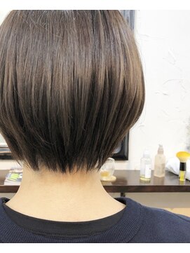 エトネ ヘアーサロン 仙台駅前(eTONe hair salon) 《eTONe》襟足すっきり！ショートボブ