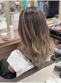 バレイヤージュで作るミルクティーベージュ