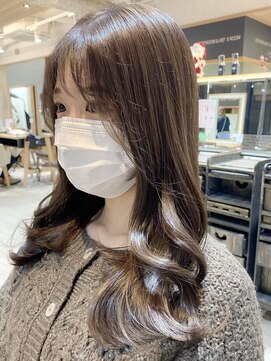 プラグ バイ ネオリーブ(plug by neolive) ブリーチなしミルクティーベージュ☆