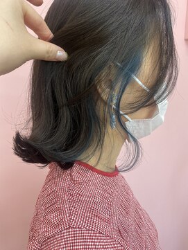 ミューズヌナ(muse nuna) インナーカラーブルー(ブリーチ1回)