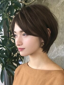 ロビー 表参道(ROBBY) ショートボブ/前下がり/前髪長め/30代・40代/ワンカールパーマ