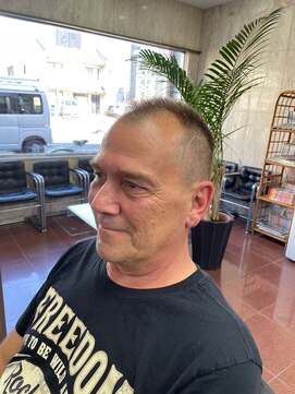 理容 鮎川 ベリーショートソフトモヒカン