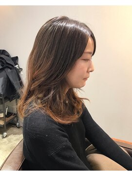 ワ ヘアー(wa-hair) 斜めバング　韓国風ワンカール　顔回りレイヤー小顔　髪質改善