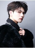 韓国系短髪センターパート