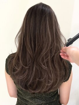 ジル ブラン 福岡(JIL BLAN) ハイライトカラー/ショートカット/レイヤーカット/福岡天神