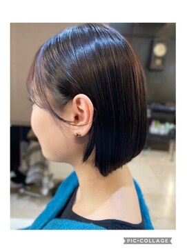 ニューライン 豪徳寺 山下(New-Line) 耳掛け韓国ツヤカラーミニボブ