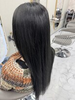 リノ 金山(Rino) デザインカラー/レイヤーカット/ウェットヘア/オリーブベージュ