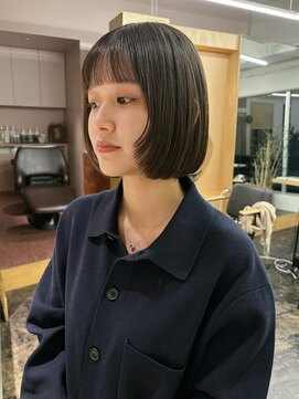 メク(meku) 顔まわりレイヤーボブ*オリーブカラー/顔まわりカット/関内/横浜