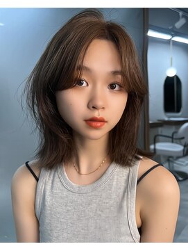 ボタン ハカタ(VOTAN hakata) 【前田七音】ブラウンベージュ/オリーブ/くびれ巻き