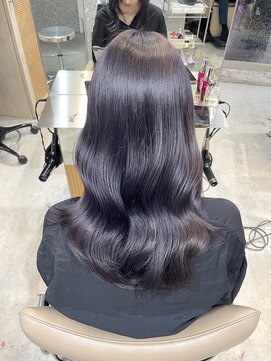 サンク 原宿 表参道(cinq) ラベンダーミルクティーアッシュグレージュミディアムウルフボブ