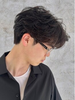 アノ(Ano.)の写真/【ビジネスマンでも好印象に】清潔感ある仕事ができる男のビジネスstyle♪メンズカット・パーマが大人気