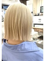 カミヤノハナレ 抜きっぱなしブロンド