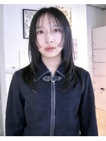 スイ(SUiii)&nbsp;顔周りレイヤーカット