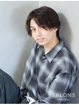 サロンズ 富田駅前店(SALONS) センターパート/メンズカット