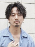 センターパートニュアンススパイラル波巻きパーマ