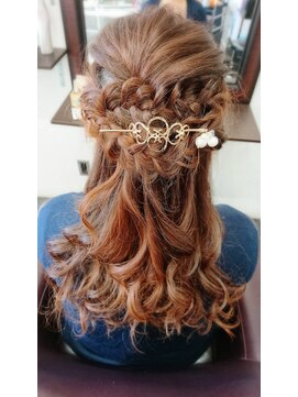 ヘア メイク エア コーディネーション 大人可愛いヘアアレンジ