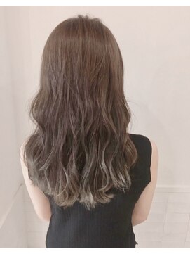 キャンバス バイ ネオリーブ 横浜西口(Canvas by neo.) 大人可愛い☆美肌見せ透明感ブラウンアッシュ☆hina