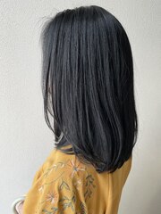 黒髪/ミディアム/ローレイヤー