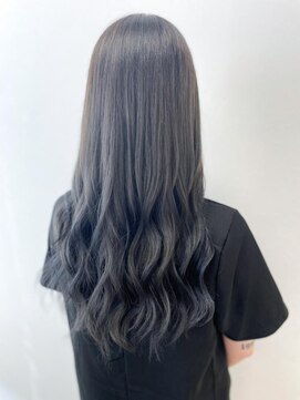 バブルス 所沢店(BUBBLES) 抜群の透明感！スモーキーグレーアッシュ