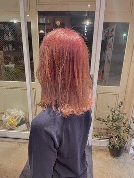 グート ヘアーメイク(gut HAIR MAKE) ハイトーン ピンクカラー