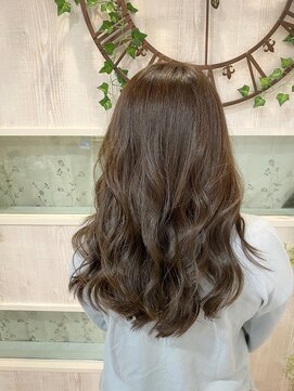 ルヴェール(Le Vert) 2022秋冬　赤味消去  オリーブサファイアセミロング