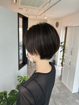 イロ(iro.) コンパクトショート◎インナーカラー