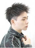 短髪ソフトツイストパーマツーブロック刈り上げモヒカンショート