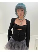 ボブウルフカットハイトーンくすみグリーンデザインカラーカラー