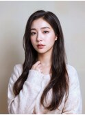 暗髪透明感ヘアグレージュブルージュストレート