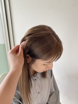 ムーム(Momb) ブリーチなしダブルカラーで柔らかいカラーに