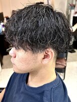 ウェイビーエフティフィフス 横浜西口(WAVEY ft.fifth) 横浜ツイストスパイラルパーマ波巻きパーマツイスパ強め30代40代