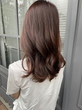 《ハーブカラー》髪と頭皮を労り、あなたらしい色と艶を実現