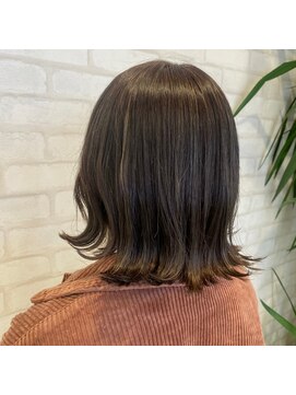 ビスイル 秋葉原店(Vis ill) 髪質改善アッシュグレーブラウンくびれボブオリーブベージュ韓国