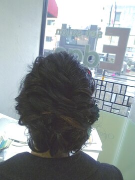 ヘアセットサロンエッジ(Edge) 結婚式お呼ばれルーズシニヨン