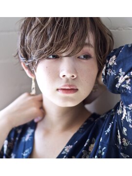 ラべリー 池袋(LOVELEY) ナチュラルショート ヘアカラー 【池袋】