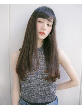 ルティア(Lutia) さらふわロングヘア　グレージュカラー